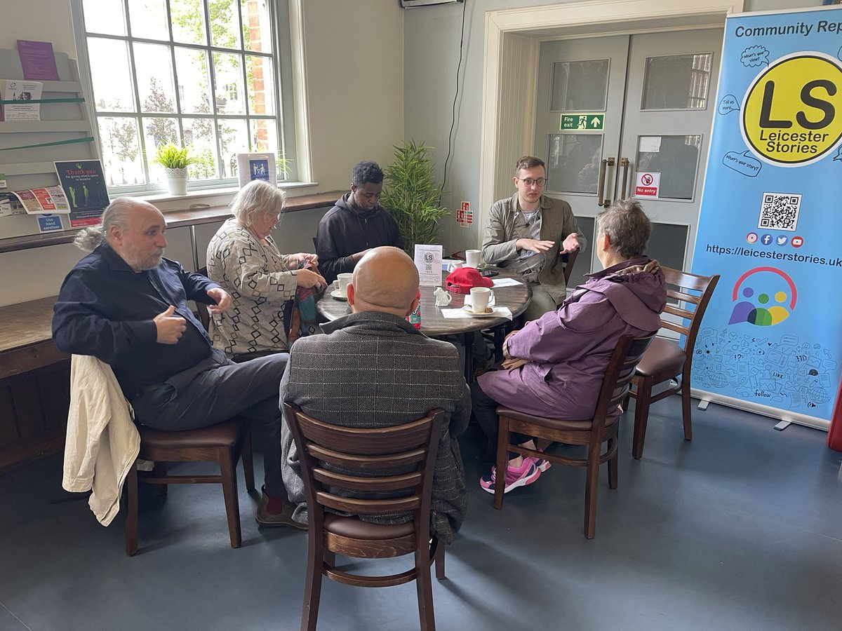 decenteredmedia's tweet photo. Some great discussion about the value of local news this morning at the Bishop Street Chapel Cafe @LeicStories #communitymedia #dropincafe https://t.co/0nnOcUtvJN