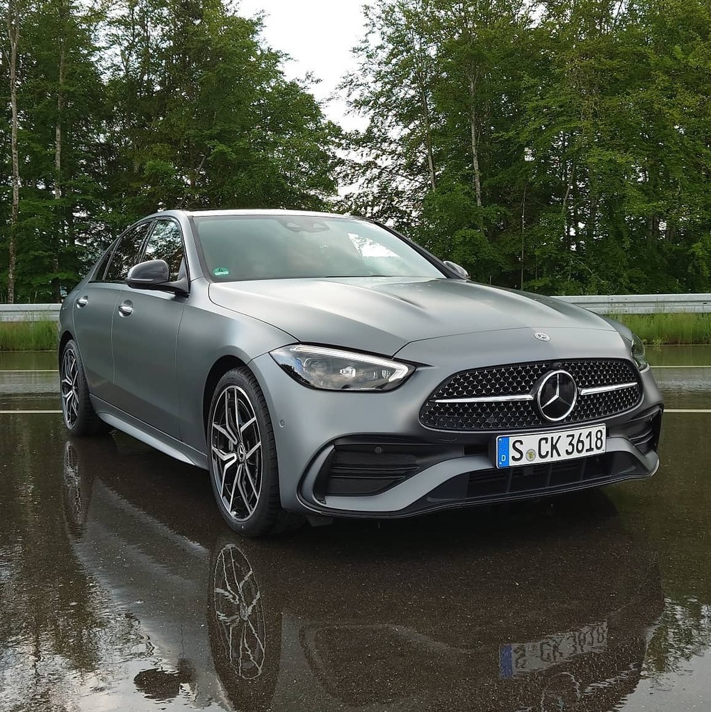 autogefuehl's tweet photo. Detailed look at the new Mercedes C-Class ๐ How do you like the new exterior/interior?
#ad #anzeige #cclass #mercedescclass #mercedesliving #mercedesbenzlife #mercedeslifestyle #mercedeslovers #mercedeslove #mercedeslover #mercedeslove #mercedesstyle #mercedesaddict #mercedโฆ https://t.co/SudyMfNt43
