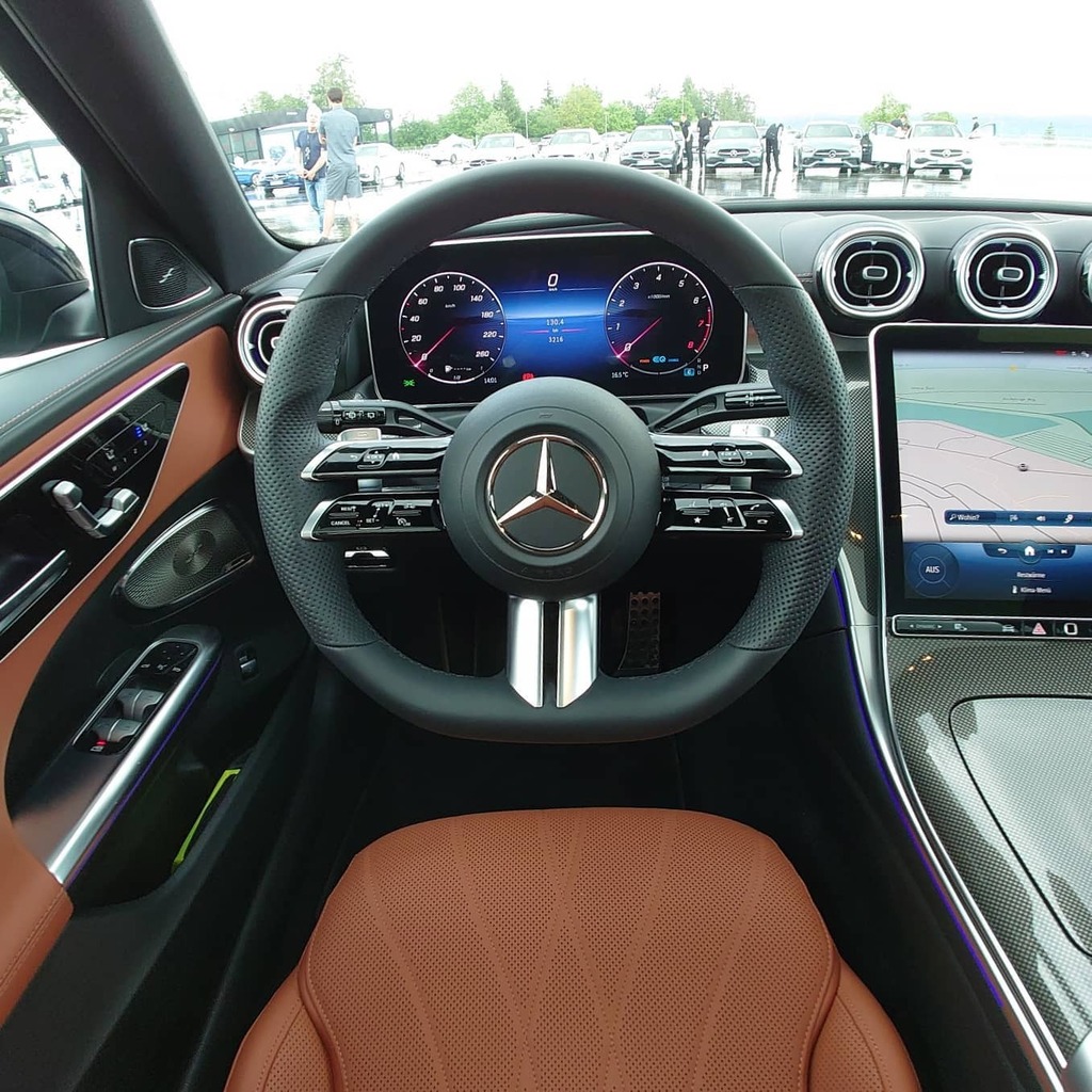 autogefuehl's tweet photo. Interior of the new Mercedes C-Class โ๏ธ
#ad #anzeige #cclass #mercedescclass #mercedesliving #mercedesbenzlife #mercedeslifestyle #mercedeslovers #mercedeslove #mercedeslover #mercedeslove #mercedesstyle #mercedesaddict #mercedescar #mercedescars #mercedesfans #mercedesfan โฆ https://t.co/6dX9pHUY6W