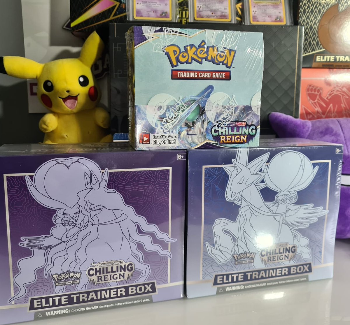 GastlyPax's tweet photo. Hoping there's some more fire pulls in these...please pleaseeee let there be an alt art🤣🙏

#pokemon #pokémon #pokemoncards #pokemonopening #pokemontcg #tcgpokemon #tcg #cardopening #cardcollection #swordandshield #chllingreign #crowntundra #elitetrainerbox #pokemaniac #pokefan https://t.co/wRhjVliRpr
