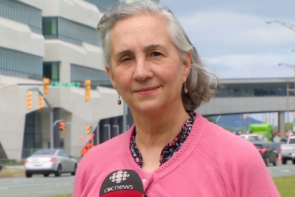 NEW | The health minister says N.L. is 'blessed' with doctors. The medical association begs to differ

cbc.ca/1.6074249