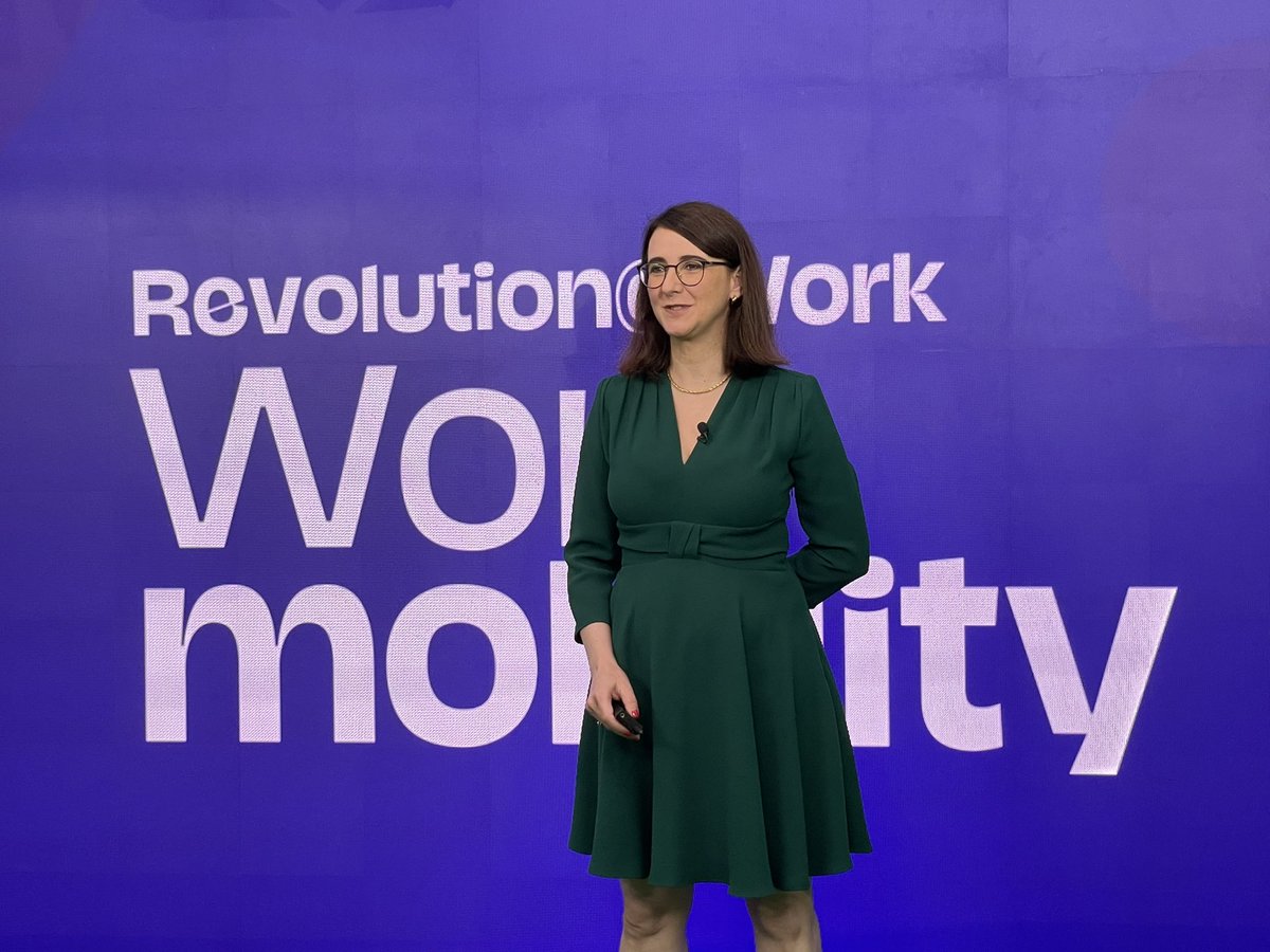 RevolutionatW's tweet photo. Clôturons Work Mobility avec Marie-Gautier Melleray, Déléguée interministérielle chez @RoutePlusSure qui va s’exprimer sur la thématique suivante : Comment s’engager pour la sécurité de ses collaborateurs sur la route ? #revolutionatwork https://t.co/GTVoAT7mGO