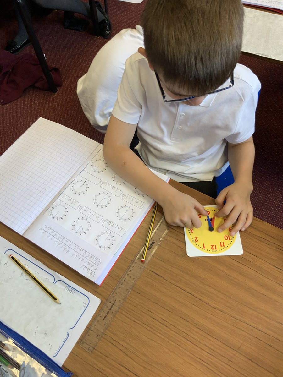 ABCPschool's tweet image. #Class2S are telling the time today! #ABMaths #Oclock #HalfPast