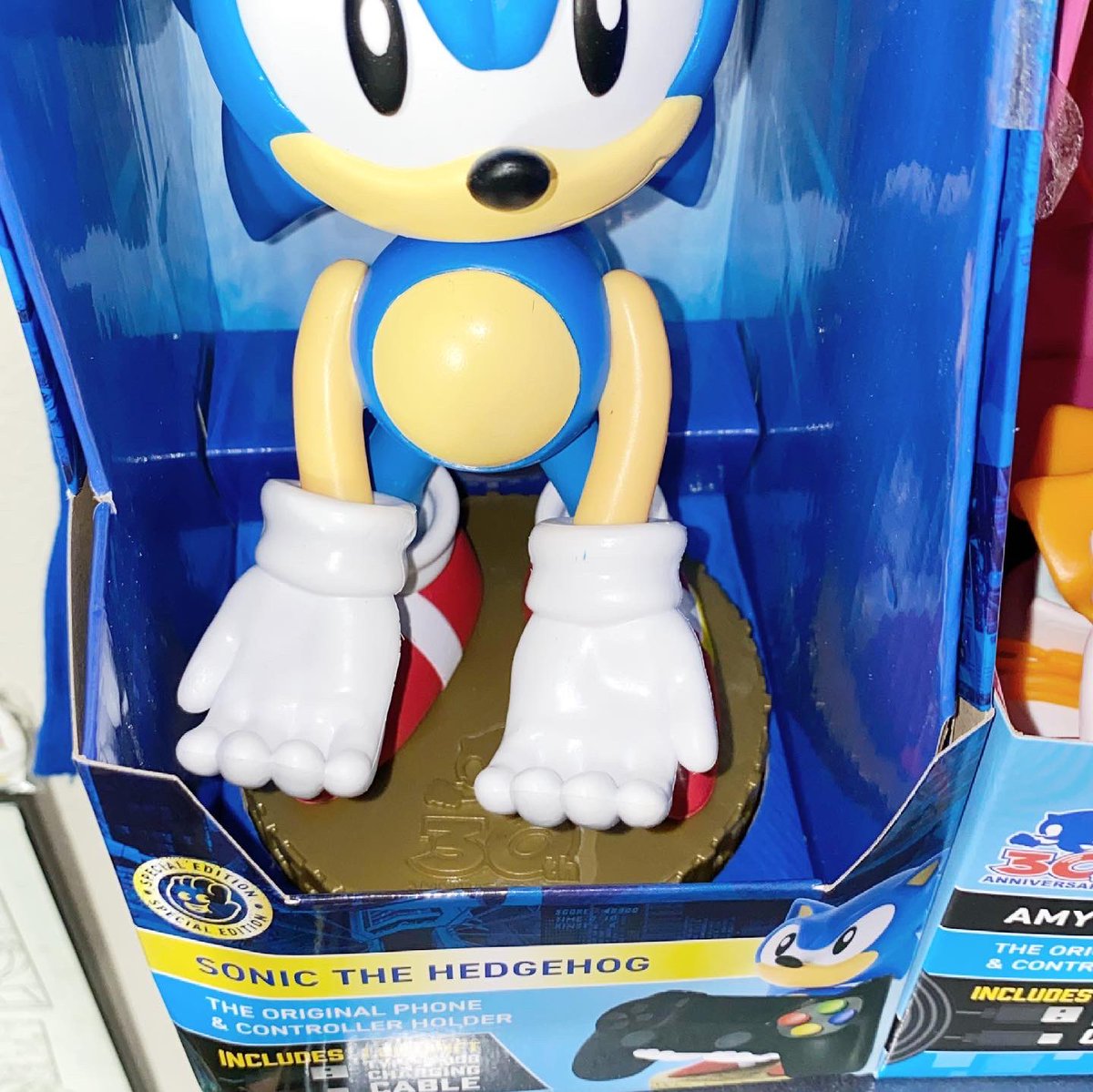 CABLE GUYS Classic Sonic 30周年リミテッドエディション Amazon.com