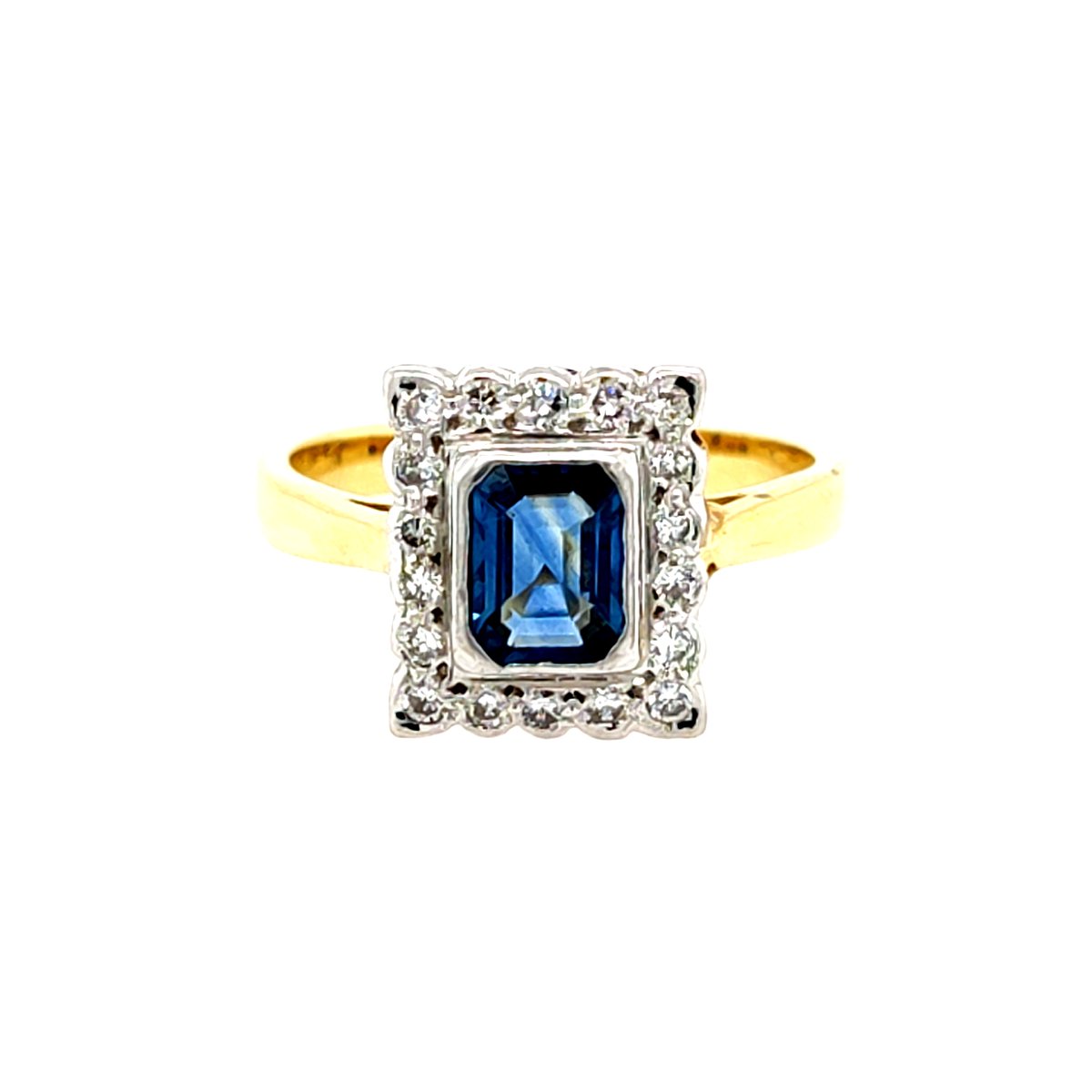 cnjewellers's tweet image. Some more of our pre-owned collection that I have taken pictures off and soon to be added to our website. 

Which would you choose? 

#preowned #preowendjewellery #secondhandjewellery #aquamarine #emerald #sapphire #secondhand