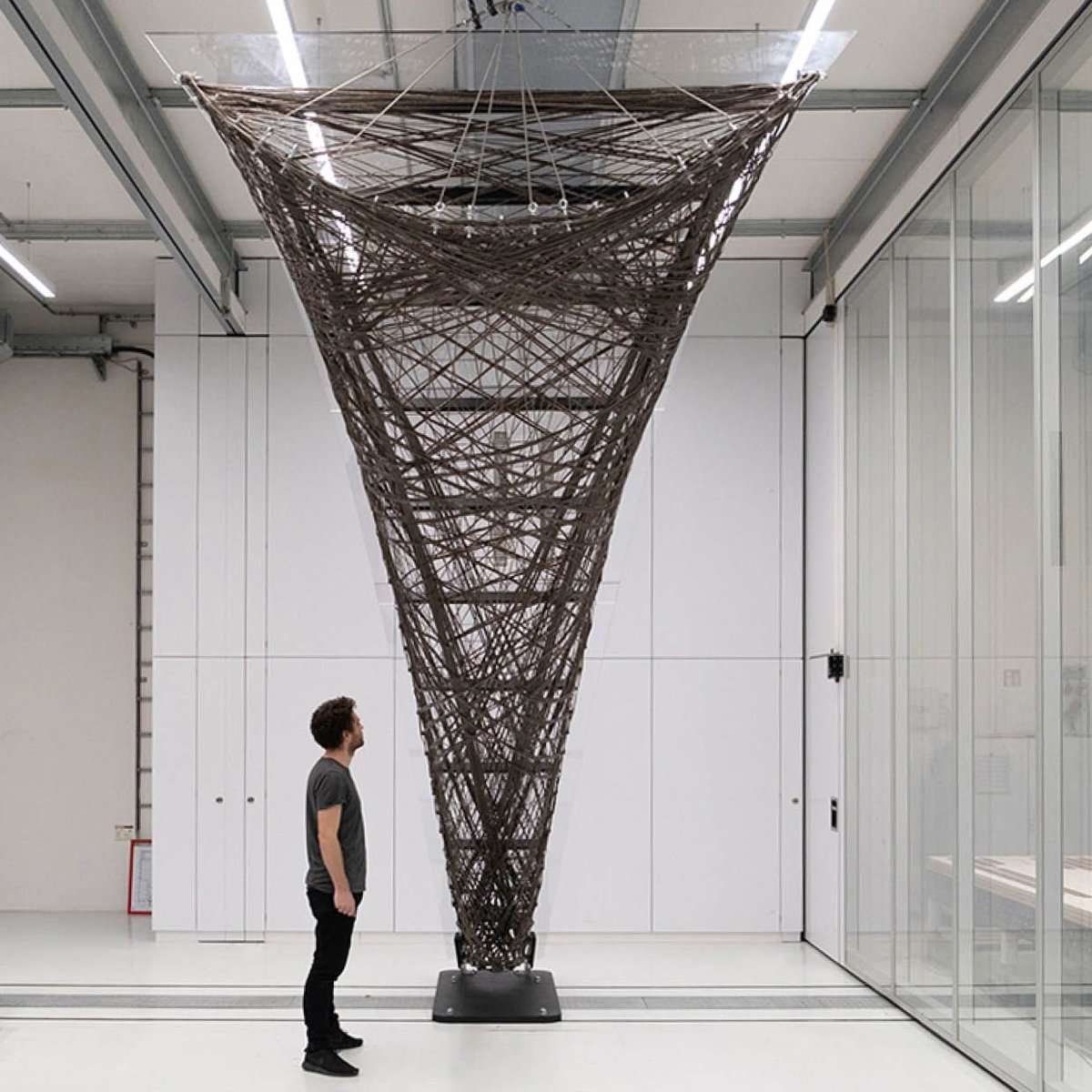 livMatS_UniFR's tweet photo. More insights👉 https://t.co/5WakxpS41b
The #livMatS_Pavilion in the Botanic Garden #Freiburg is the latest installment designed & realized by students from the interdisciplinary master’s program #ITECH and #IntCDC researchers. It's the first #NaturalFiberStructure by #ICD/#ITKE. https://t.co/6Cj0wr1gnm