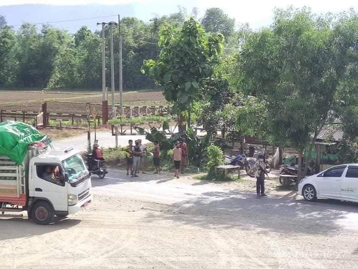 12 youths from #MyitkyiNa city were arbitrarily abducted by the Junta by Falsely accusing them of training under PDF in #Moenyin #InnKyinKone on June 19. 

#WhatsHappeningInMyanmar
#June22Coup