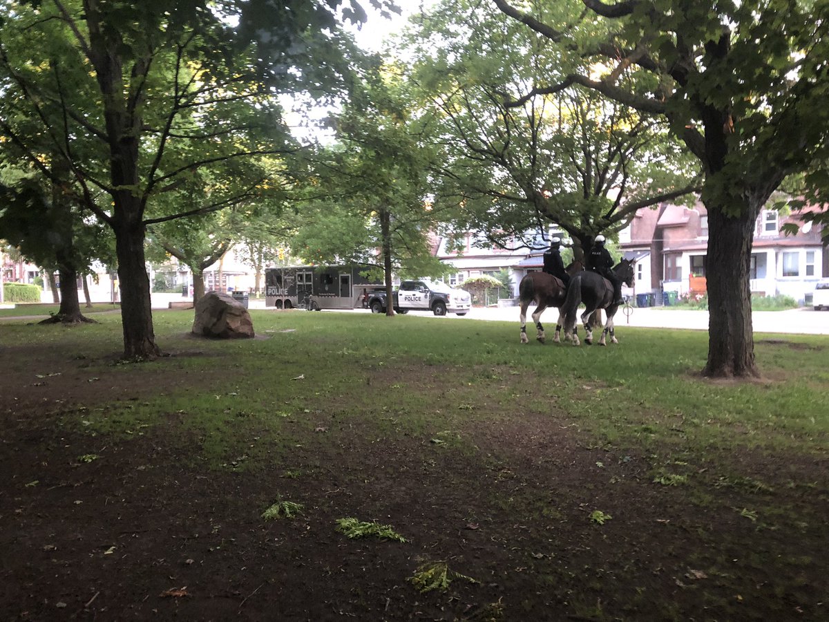 More and more cops arriving. They have the horses again.