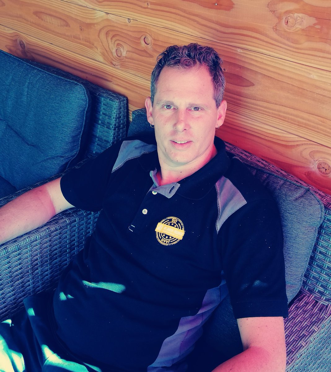 Welkom Rob Nieuwlaat!  
Sinds 1 juni jl.  is Rob Nieuwlaat gestart als teamleider Bouwshop Bergen op Zoom. Rob heeft ruime werkervaring opgedaan als team- /filiaalleider. De Jager-Tolhoek is een mooie uitdaging om deze ervaring te delen. Wij wensen Rob succes met zijn nieuwe job.