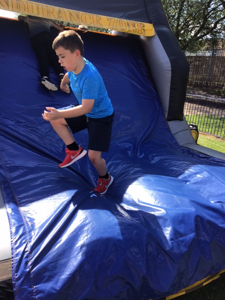 3S loved the obstacle course this morning! We are having so much fun 🤩