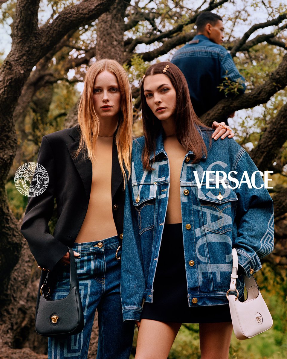 Versace's tweet photo. Branch out - explore the #VersacePreFall21 Collection: https://t.co/3AiPsoVnQJ

#VersaceLaMedusa https://t.co/3auj6E01dp