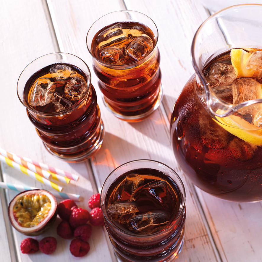helloSweetbird's tweet image. Our Iced Tea's are as easy as 1, 2, tea! Just 3 pumps of syrup into a 12oz glass and you've got an ultra refreshing drink to go. Available in  9 syrups, all made in Bristol with real black tea extract and fruit juice.  Find out all about them at sweetbird.com/collection/?co…