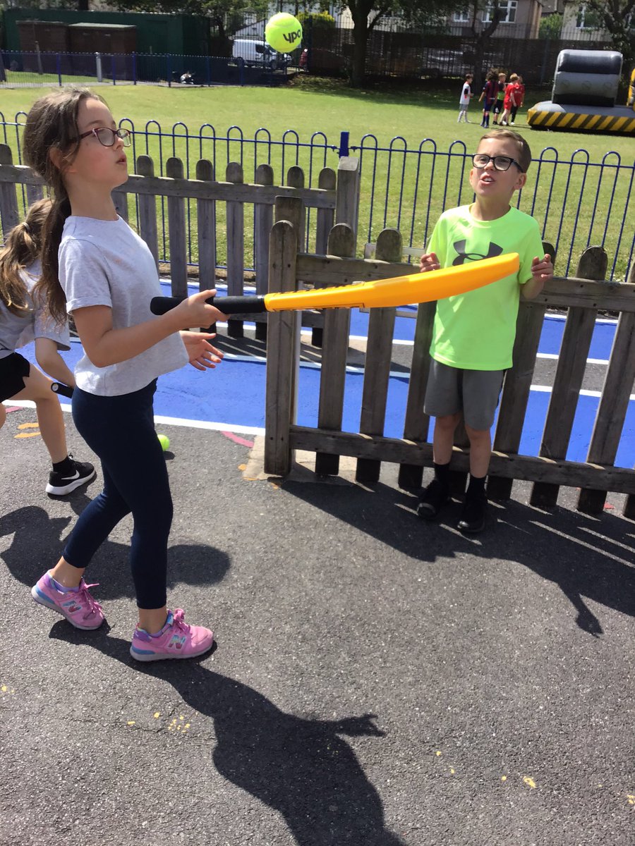 3S are now having a go at our cricket challenge, I wonder how many taps they can do. <a href="/Chance2Shine/">Chance to Shine</a> <a href="/YorkshireTea/">Yorkshire Tea</a>