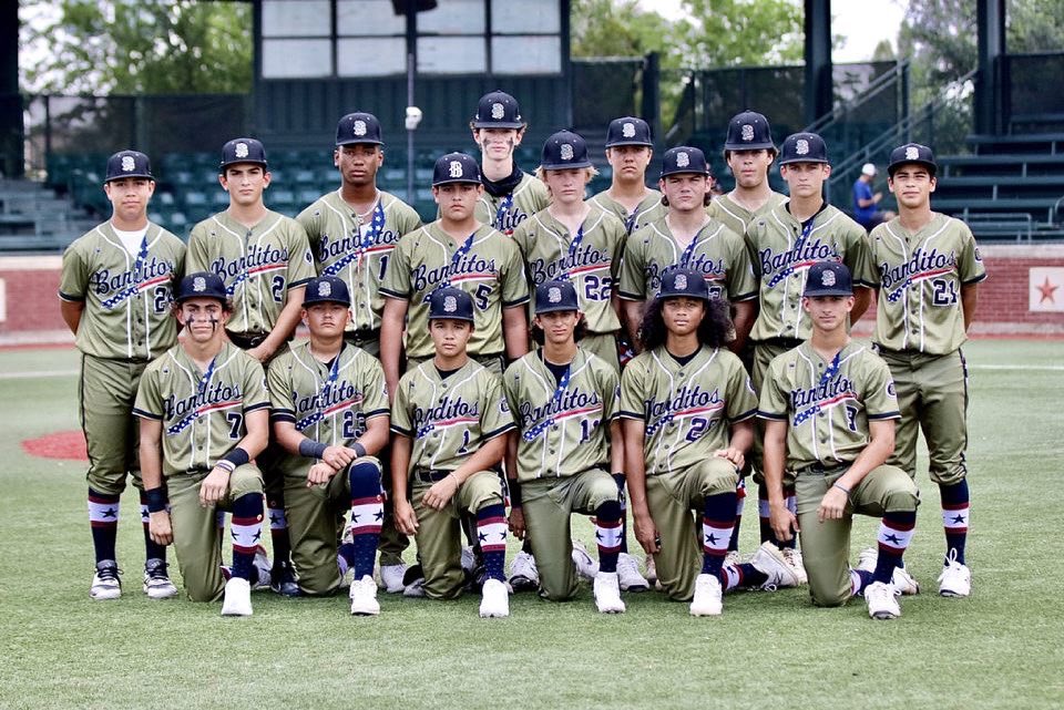 CoachBpayne28's tweet photo. Only way is to continue going ⬆️ from here 14U Ditos‼️ This team is something special but continue working hard & good things will continue to come. #LearningCurb #Continue2GetBetter #Back2Work #TalentedAthletic14uDitosScout https://t.co/YntKchrbSt