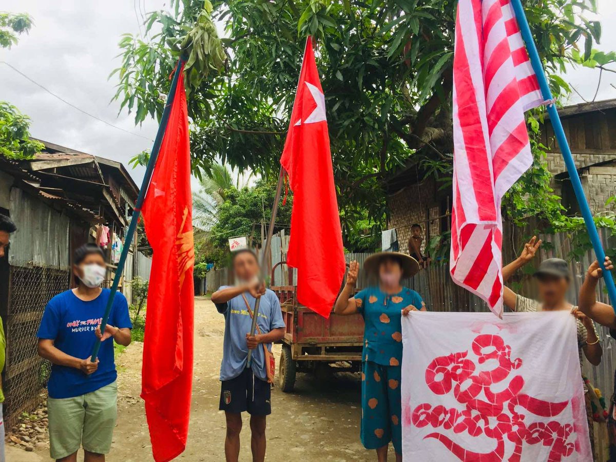 mina_kingdom's tweet photo. Residents of Tamakhan Myothit in Hpakant Township, Kachin, staged a protest today (Jun 22) against Myanmar's military junta.#UnfetteredAccessForAids
#June22Coup
#WhatsHappeningInMyanmar https://t.co/GVkA12p7mA