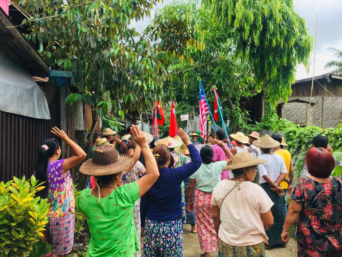 Residents of Tamakhan Myothit in Hpakant Township, Kachin, staged a protest today (Jun 22) against Myanmar's military junta. 

Photos: CJ

#WhatsHappeningInMyanmar