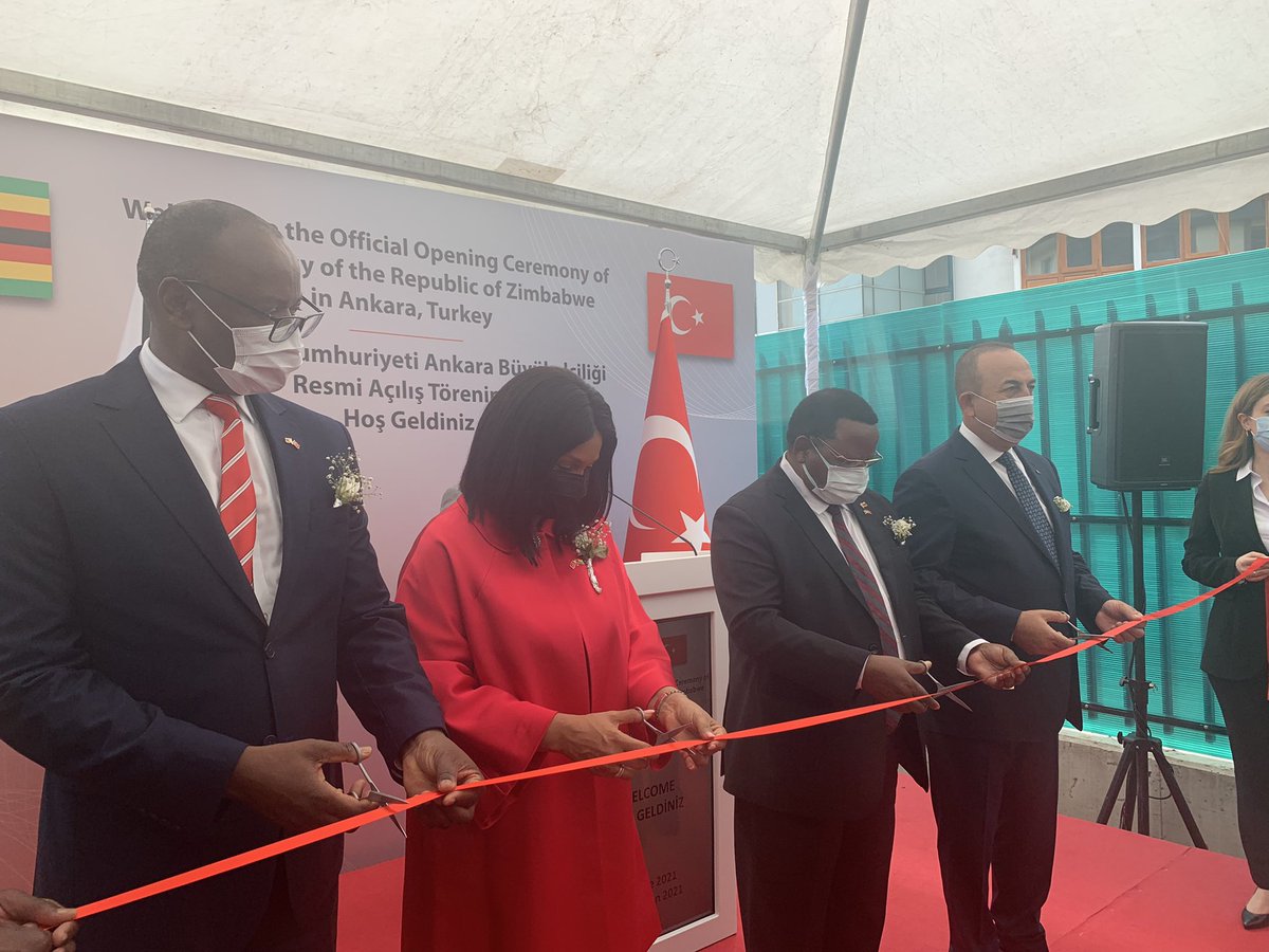 hifsisoydemir's tweet photo. Zimbabve nin Ankara Büyükelçiliği resmî açılış törenine @MUSIAD ve @deikiletisim Zimbawe iş konseyi olarak katılım sağladık @MevlutCavusoglu @NurSagman @TurkEmbHarare https://t.co/Kbh0Np21MR