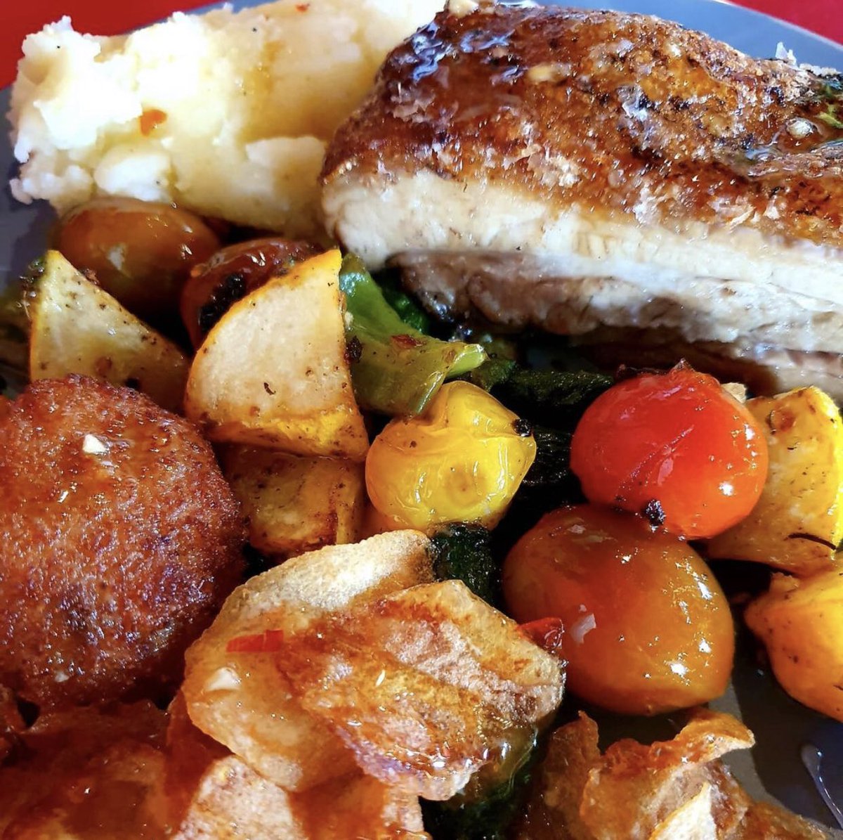 If you could try anything on our menu, we highly recommend our mouthwatering CrispyPork Belly. 
📸 “prinsesmathilda”, IG