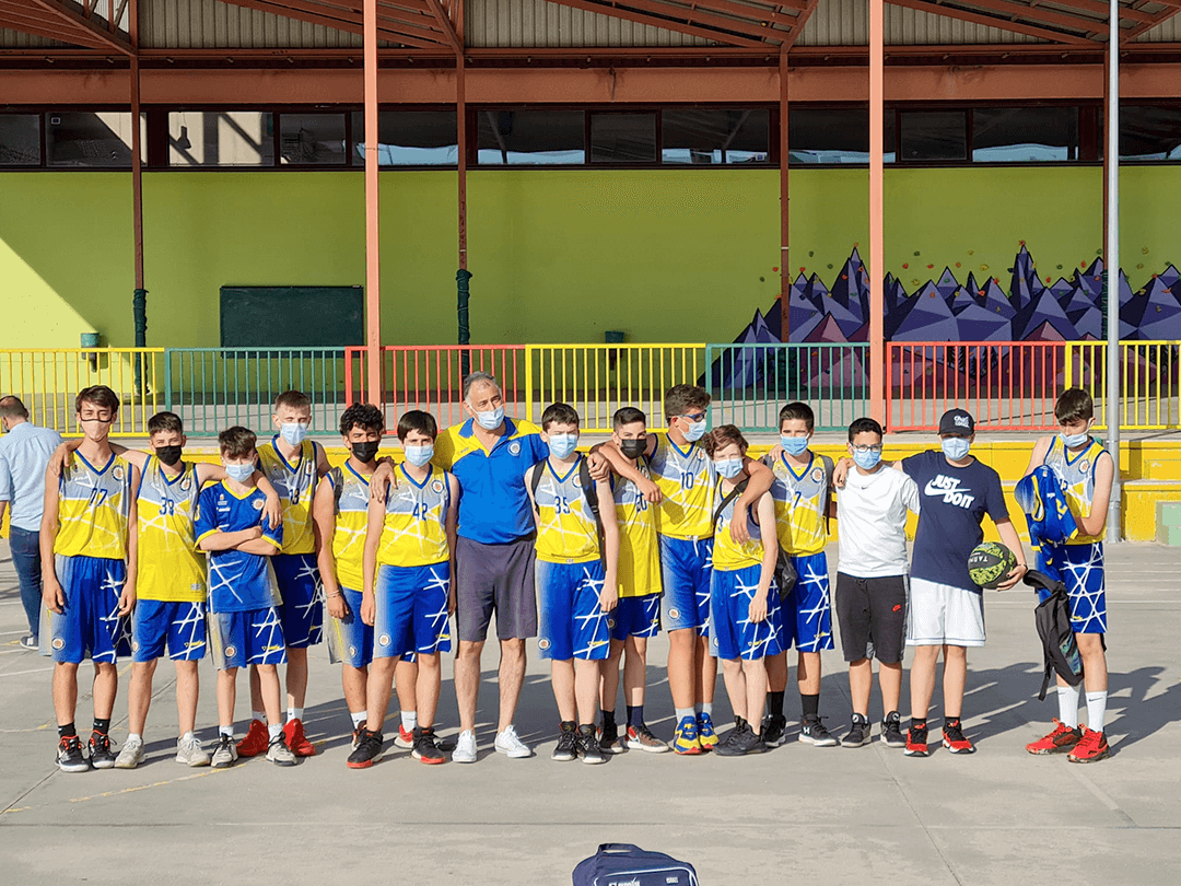 cbalcorcon's tweet photo. Crónica Infantil Azul frente a @ADCBoadilla 

Gran temporada. Enhorabuena y gran trabajo.

https://t.co/p1k0vhl1MI

#cba #cbalcorcon #baloncestoalcorcon #deportesalcorcon #somosCBA #desde1989 #somosAlcorcon #baloncesto #basket #alcorcon #fbm #infantilazul @Noticias_para https://t.co/LxkiOtPGXD