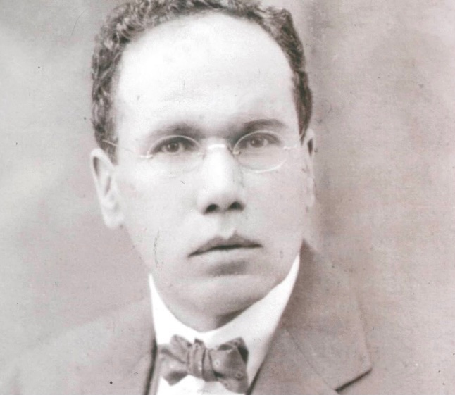 22 de junio de 1876: En Zapotlán el Grande, Jalisco, nace José Rolon. Compositor y director de orquesta, fundó la Orquesta Sinfónica de Guadalajara y fue director del Conservatorio Nacional de Música. El festín de los enanos es su obras más difundida.