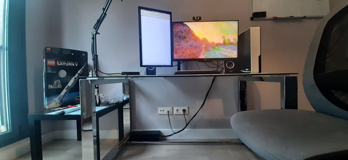 Nacmanha's tweet photo. @JayzTwoCents #jaywhatdoyouthink13 Node 202 with AMD 2600, RX 580 8gg, 16gb 3200, toughpower 80+ gold 600w. I know its not the latest but it still works, will update when the market allows, feedback appreciated! https://t.co/S5Ekjp8LTU
