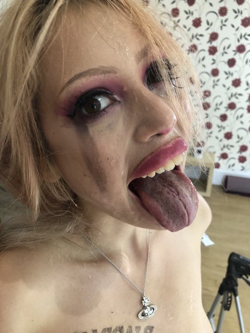 Before and after pics of today&rsquo;s PSS shoot with the super sexy @AngelRaeDoll 😜😈🔥 https://t.co/mK3Kuw<a href="/tag/hardcore"class="tags"><span>#hardcore</span></a><a href="/tag/anal"class="tags"><span>#anal</span></a>