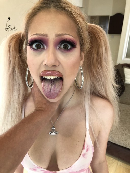 Before and after pics of today&rsquo;s PSS shoot with the super sexy @AngelRaeDoll 😜😈🔥 https://t.co/mK3Kuw<a href="/tag/hardcore"class="tags"><span>#hardcore</span></a><a href="/tag/anal"class="tags"><span>#anal</span></a>