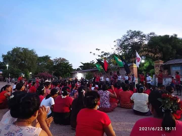 ChristineKt's tweet photo. Collation strike of residents in Northern Zone of Myaing Tsp to overthrow of the dictator in commemoration of fourth month of the 22222 uprising. #UnfetteredAccessForAids #June22Coup #WhatsHappeningInMyanmar  https://t.co/gDhYcsHIbf