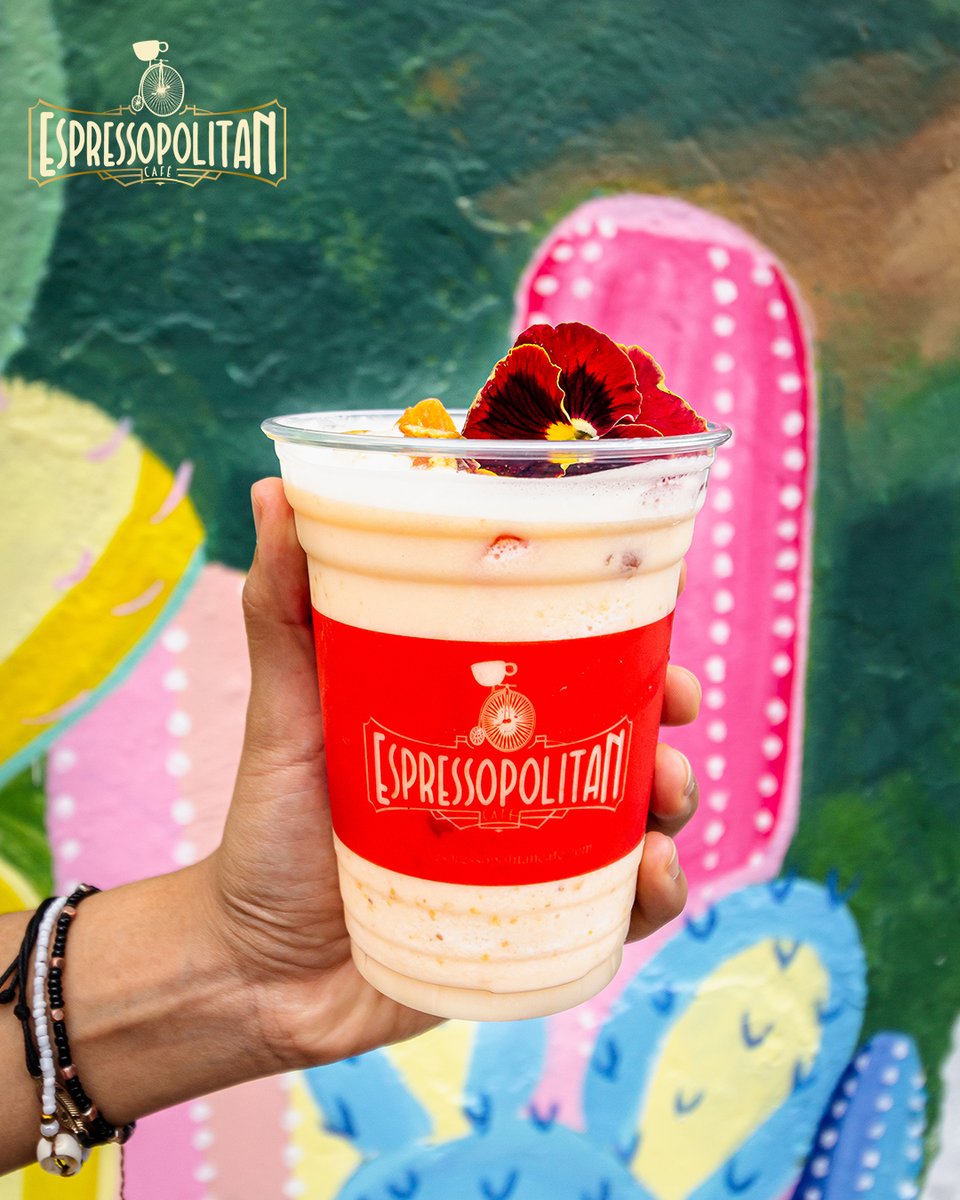 espressopolitan's tweet photo. ☀️🍹 Inicia el verano con un smoothie refrescante y frutal en Espressopolitan ¿cuál es tu favorito? 🍊🍑 ¿mandarina-chabacano? 🍫🍒 ¿choco-cereza? 🍓🥭 ¿fresa-mango? 
¡Pruébalos todos! 
🛒 https://t.co/lYn5Oq0HOG
.
#Espressopolitan #cafedeespecialidad #smoothie #verano https://t.co/yUd7MN1nP4