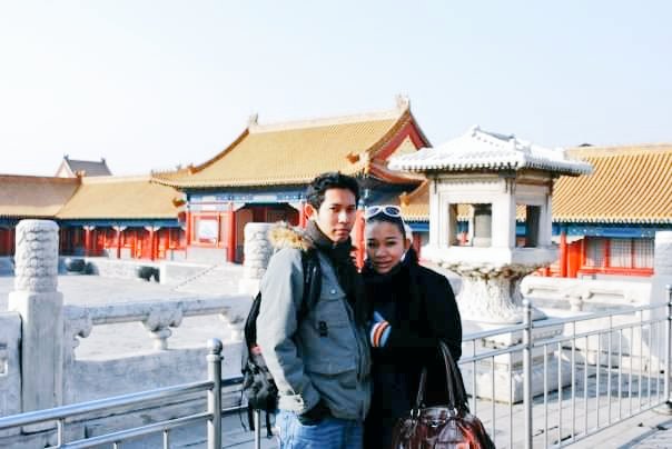 cikbulanrebel's tweet photo. Beijing baby-moon trip..
Preggy tp gigih panjat Great Wall of China⛩️🧱
Bestnya travel preggy ni, Chinese belief that kita bawak ONG kt dia!
So dia banjer kita rantai la, jade la.. Hehe 😘😘
#trobek #Beijing #babyMOON https://t.co/ykbY9DU5DG