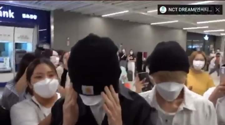 apanyadoy's tweet photo. Why SM NOT PROTECT THEM ARTIST? So sad and so hurt ,when I see jisung like this 😭😰
#smprotectnctdream #SMPROTECT https://t.co/zAXkv4otIi