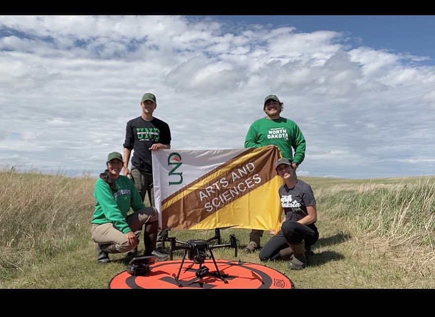 RealDuckTails's tweet image. We want to say a huge thank you to the @undalumni and @und_admissions for sending our UND/Ducks Unlimited crew some new shirts and gear for out in the field! 

#myund #undproud #undalumni #undbiology #undergraduateresearch