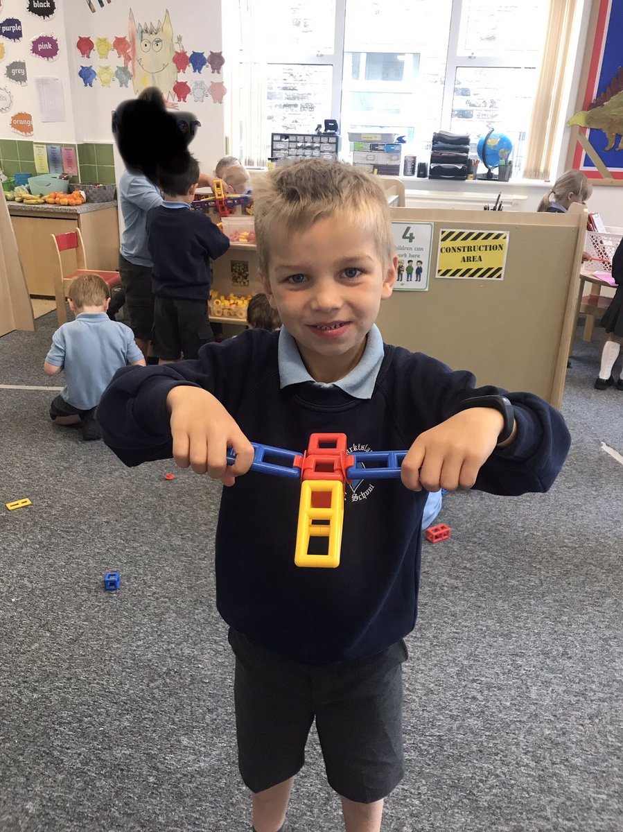 BarkiSchool's tweet photo. Great pterodactyls from the construction area. #eyfs #dinosaurs #constructionarea https://t.co/hJPx09CJ3W