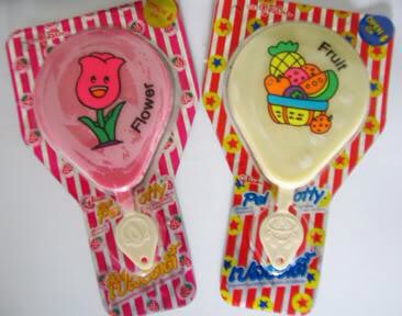 เรามาเอดุเขตกันหน่อย อันไหนอร่อยมากกว่ากัน
 จุ้ปปี้รี                                 เปลอตตี้เฟบ