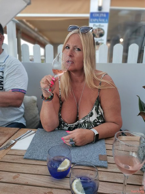 My dear Fan, I have just uploaded a new and hot gallery. I would be happy, if You could have a look and<a href="/tag/camgirl"class="tags"><span>#camgirl</span></a>