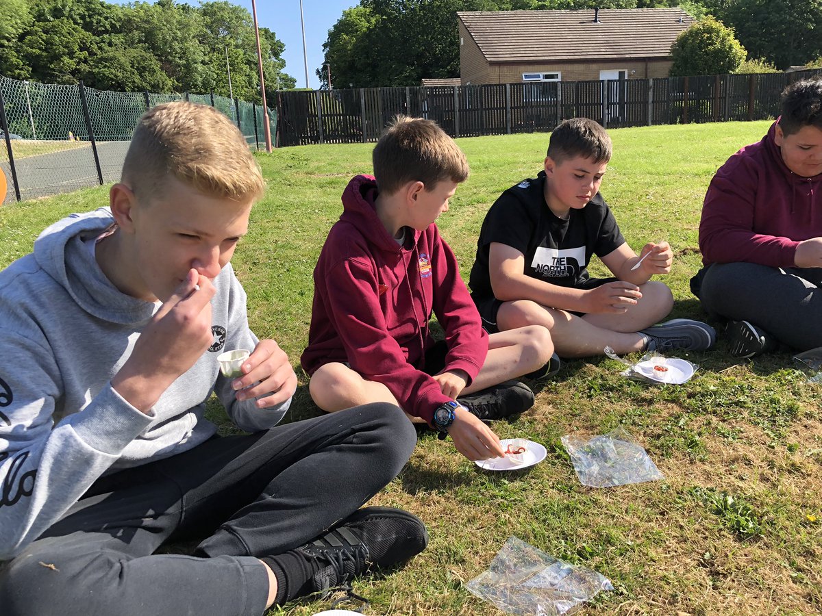 MrsLMillar's tweet image. Fab transition day with the 7s today! S’mores, space hoppers, races… great morning! #Transition #P7Leavers