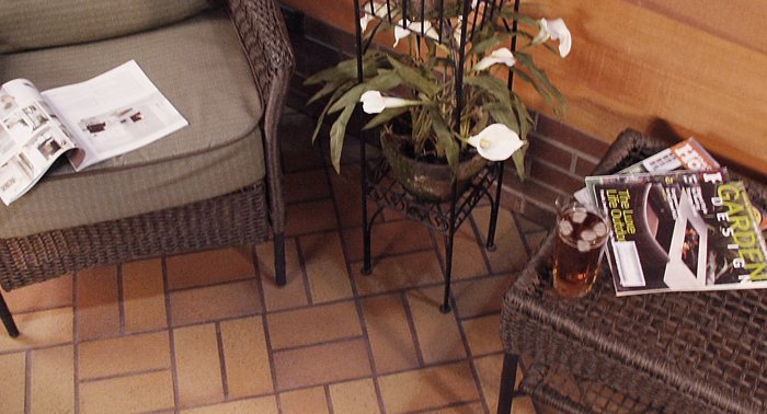 MetroCeramics's tweet image. Summer is here!

Enjoy the great outdoors and take some time to spruce up your outdoor living space.  One great way to upgrade your outdoor hardscape is with ceramic #quarrytile and #thinbrick available from Metropolitan Ceramics. 
ironrock.com
