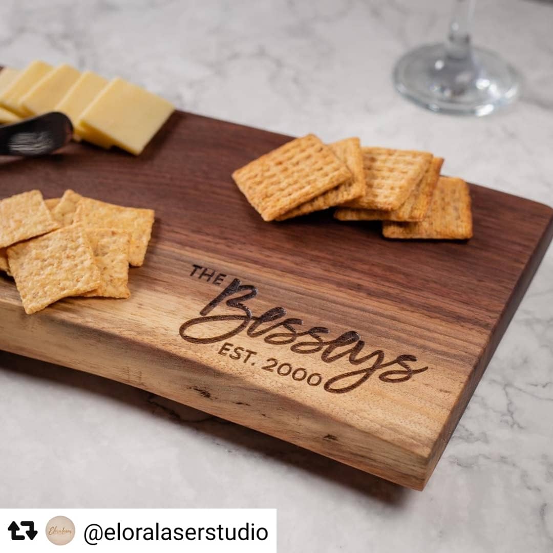 TrotecCanada's tweet photo. #madeinCanada 🇨🇦 on a Trotec laser 💥. Thanks for sharing @eloralaserstudio , we love your beautiful and clean laser engraved cutting boards! 👏
#cuttingboard #laserengraved #laserengraving #laseretched #laseretching #lasercutting #lasercut #rayjet #trotec #giftideas #gifts https://t.co/PkmSg2ZBXN