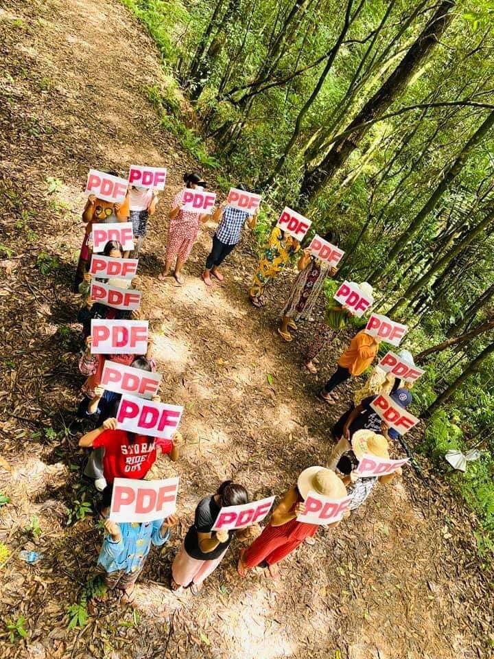 klatpri's tweet photo. A regular guerrilla strike in Mogok, which is staged by local youths everyday somewhere in a jungle to overthrow the dictatorship, continued today in support of People’s Defense Forces (PDF). #WhatsHappeningInMyanmar #June22Coup #MilkTeaAlliance  #UnfetteredAccessForAids https://t.co/LlMBtXuGrW