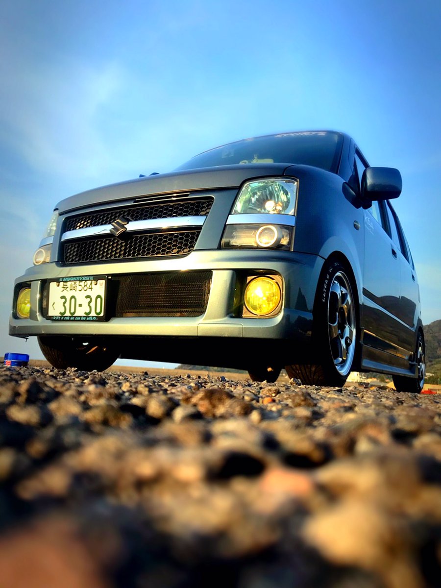 Mio_HN22S_RPS13's tweet photo. 名前：みっぽ
性別：男
年齢：20歳
身長：165cm
住み：長崎県
愛車：ワゴンR(mh21s FX)
一言：90年代の車が好きです🤣
 
今までやったことなかったのでw

#車乗りとして軽く自己紹介 
#車好きと繋がりたい https://t.co/30BXCccUJ1