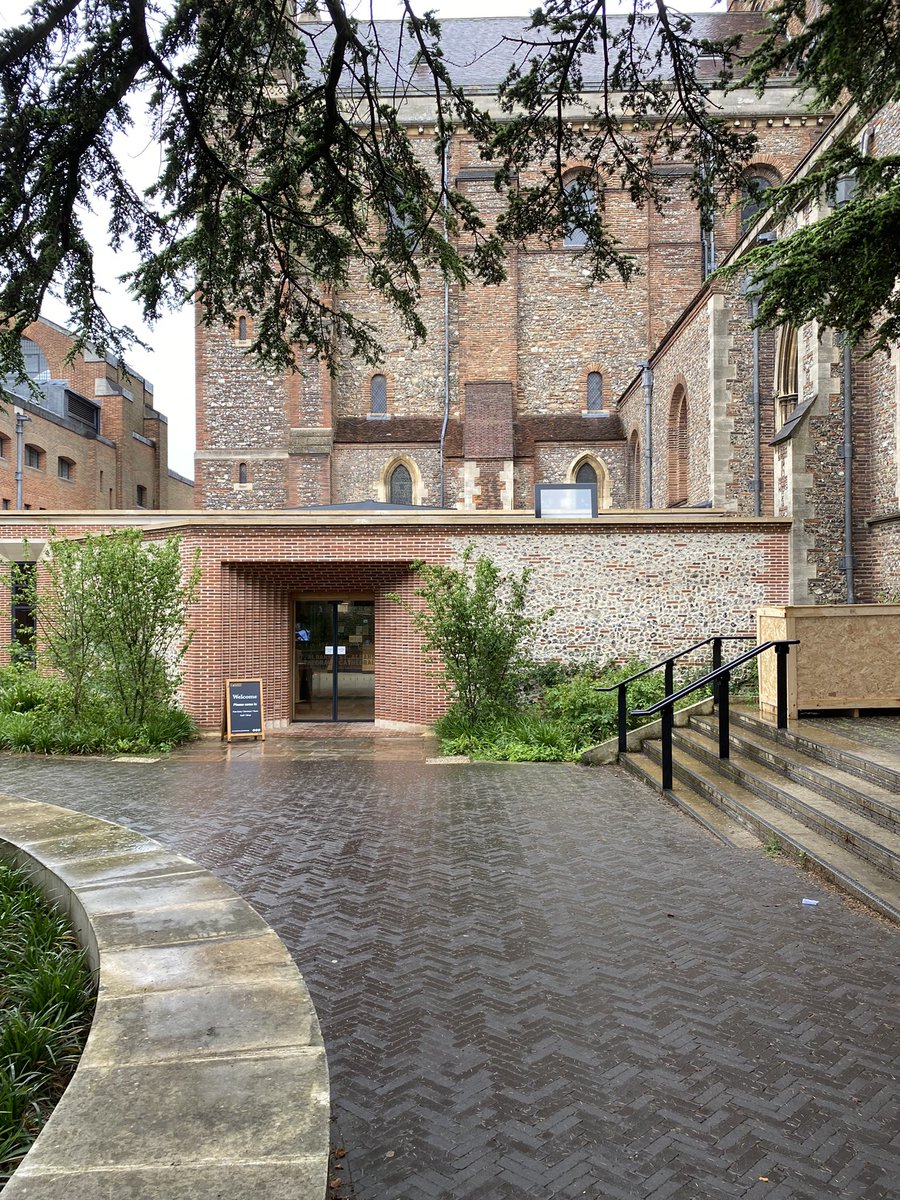 simpsonandbrown's tweet photo. It was wonderful to be back @StAlbansCath yesterday to take the @RIBAEast judges around the new Welcome and Learning Centre. The project is shortlisted for the postponed RIBA East 2020 awards.
#ribaawards2020 https://t.co/6SsMKncCkv