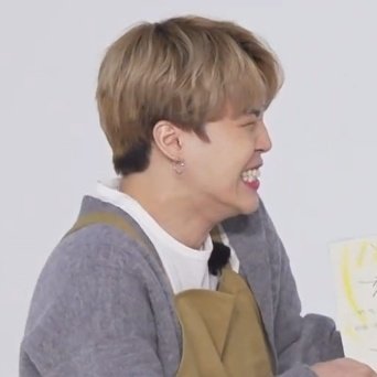 9795FOLDER's tweet photo. - they - connecting!! 🥺 https://t.co/B0KVNIoNoH