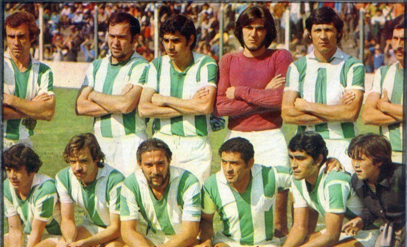 FormacionesB's tweet photo. Formación Homenaje a Daniel Cantero
Q.E.P.D
1971 
Haack, Masalis, acastello, La Volpe, Amado y salvatierra.
Minitti, Cantero, tagliani, caceres ibañez https://t.co/pFyKTPqEt4