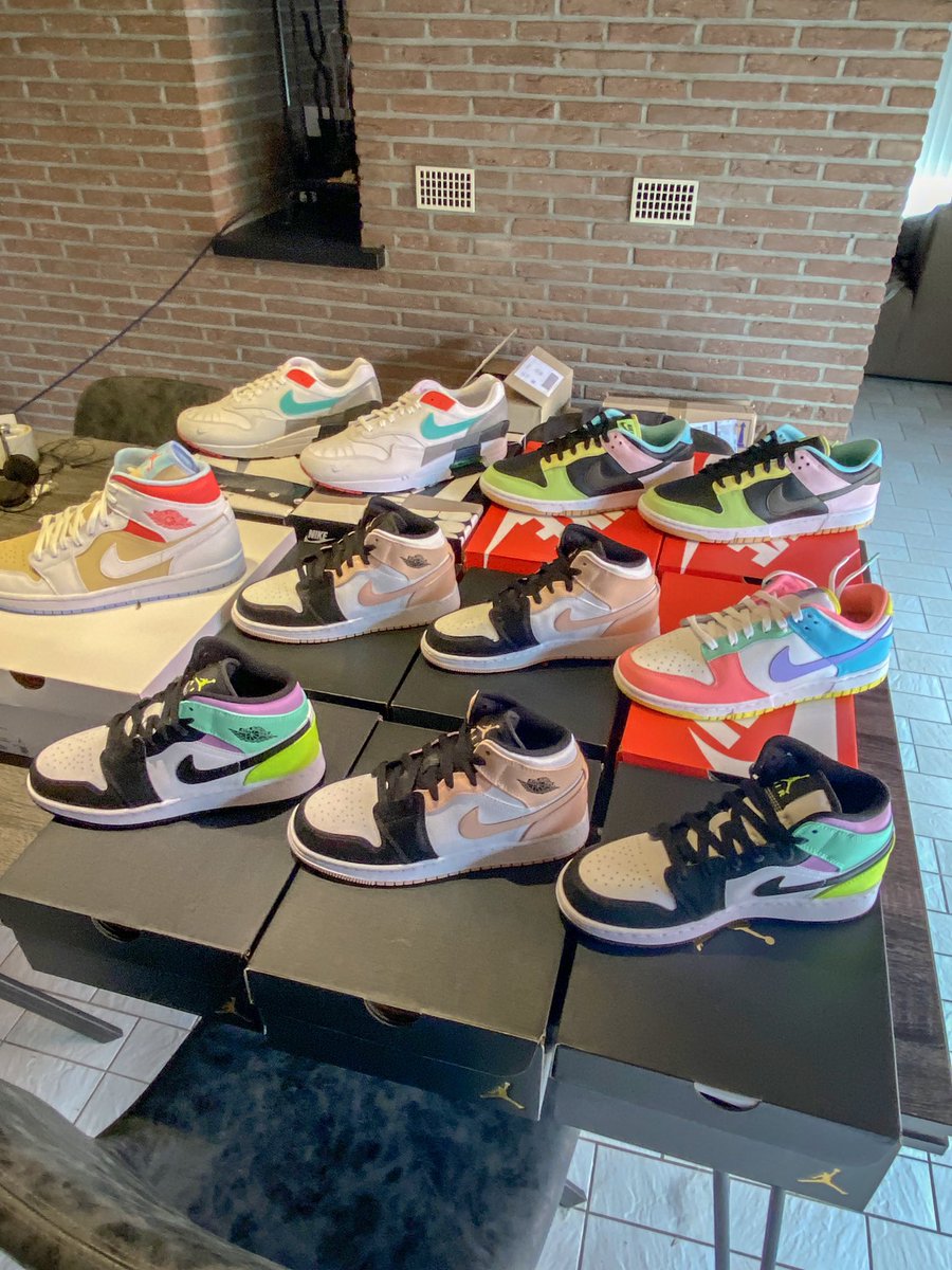 surgeoffury's tweet photo. Brick(most) arrival day !
Bots: @thunder_io @Parallax_AIO @FlareAIO 
Proxies: @dotCalibre @BtwProxy
Reshipping: @DropDayDelivery 
S/o: @1st2Notify @yzylab @_raid10 @excellenceEU @CometSolution @thesoleradar @FluentCooks 

@thundersuccess_ @ParallaxSuccess @FlareSmashed https://t.co/VPG1iXPV5f