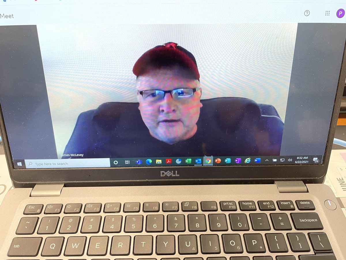 StPaulCSS1's tweet photo. Thank you Mr. McLevey for your friendship, leadership, &amp; spiritual guidance @StPaulCSS1. Our #Wolverine community will miss you dearly. We are #blessed with your presence. Best wishes as you embark upon a new journey @our_carmel. #CatholicLeader #ThankYou #BestWishes https://t.co/QjxLlWT0gv