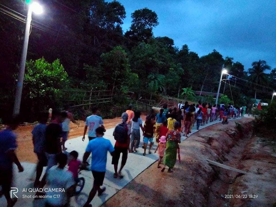 A protest march against the military dictatorship took place on the evening of June 22 in Mya Khapat village, Launglon Township to show that they will never be coldblooded on Revolution. #WhatsHappeningInMyanmar #June22Coup #MilkTeaAlliance  #UnfetteredAccessForAids