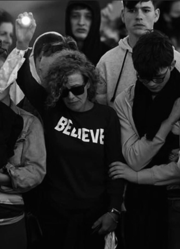 sbear101's tweet photo. The most powerful & heartbreaking photo I possibly have ever seen ..
Noahโs friends surrounding his beautiful, beloved, adored Mummy, minding her, protecting her โฆ๐๐
#RememberMyNoah
We NEED to get justice for Noahโก๏ธ https://t.co/k6tcx1E5yz