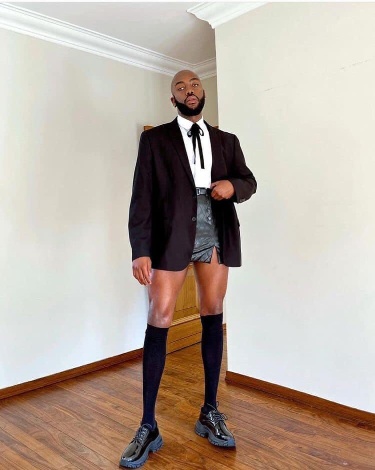 ChrisExcel102's tweet photo. Actually Men should the ones wearing skirts.. to set balls free, side-step ball cancer &amp; ensure healthy sperm! Let it dangle... ilenge-lenge! 🍒 https://t.co/C4B5qzNoqs