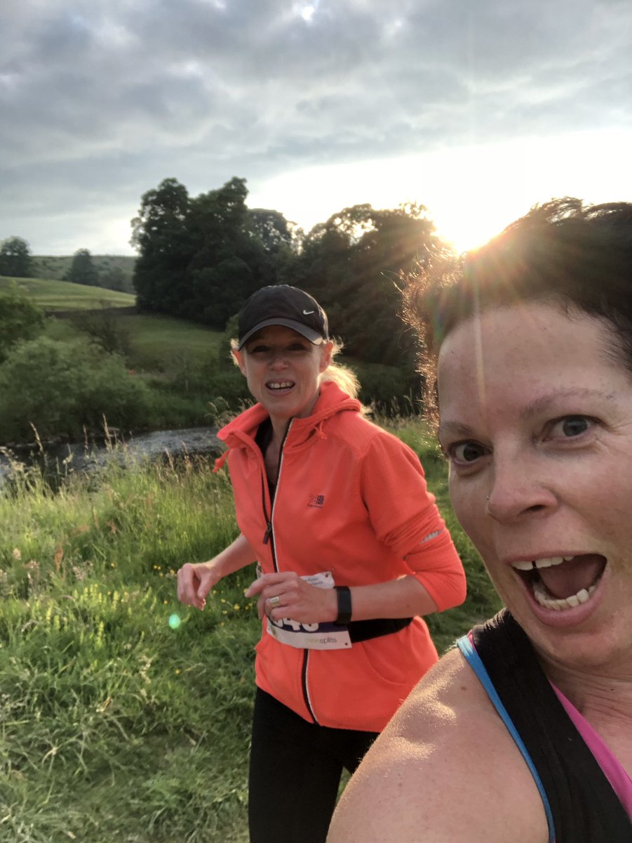 mrshoney14's tweet photo. Some of the #uptheodda team ran the @SolsticeSaunter last night (our second fave race) at @bolton_abbey - raising money for @SRManorlands #PrettyGritty girls will NOT be defeated by midges 😂 #mumsontherun https://t.co/yq6ofYauVH