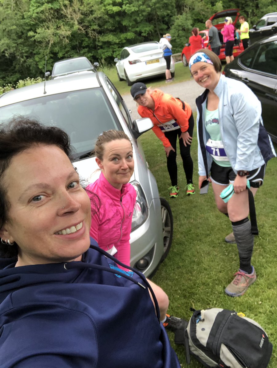 mrshoney14's tweet photo. Some of the #uptheodda team ran the @SolsticeSaunter last night (our second fave race) at @bolton_abbey - raising money for @SRManorlands #PrettyGritty girls will NOT be defeated by midges 😂 #mumsontherun https://t.co/yq6ofYauVH